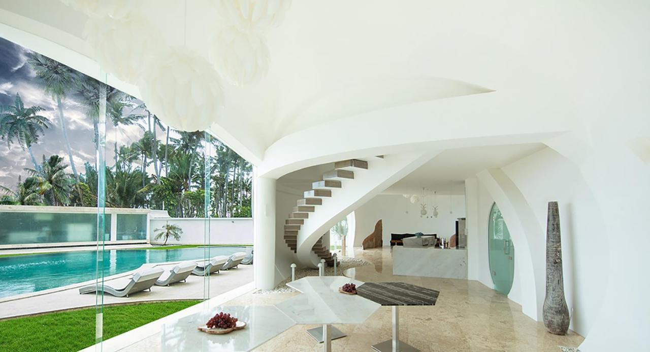 The Cloud Beachfront Villa Tabanan ภายนอก รูปภาพ