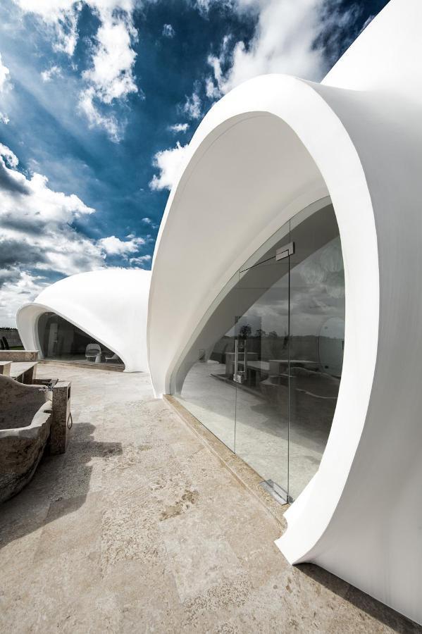 The Cloud Beachfront Villa Tabanan ภายนอก รูปภาพ