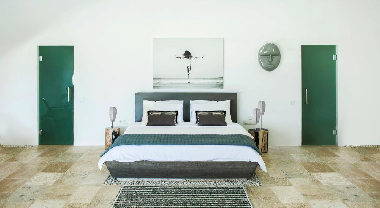 The Cloud Beachfront Villa Tabanan ภายนอก รูปภาพ